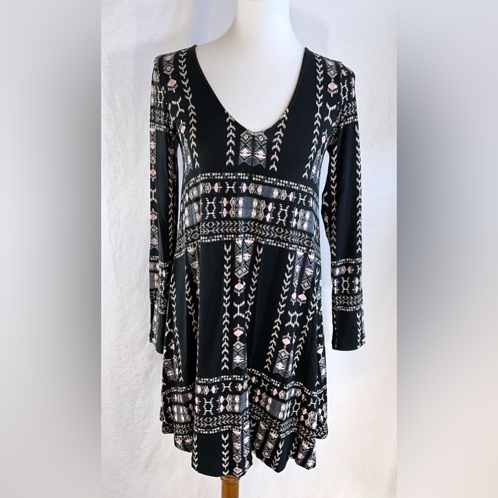 Tart Suzi Black Geometric Long Sleeve A-Line Swing Dress XS
